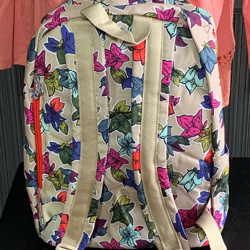 Vera Bradley Backpack - Picture 6 of 7